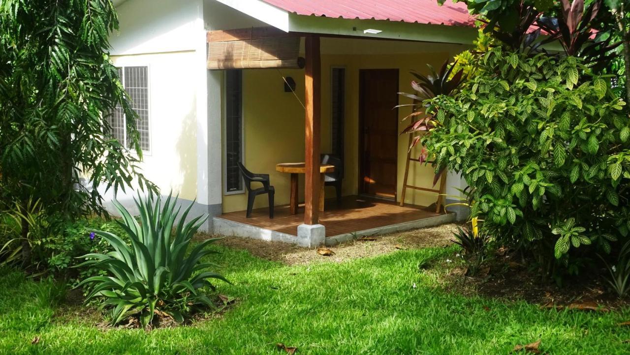 Acacia'S Cottages With Starlink Wifi Mambajao Extérieur photo