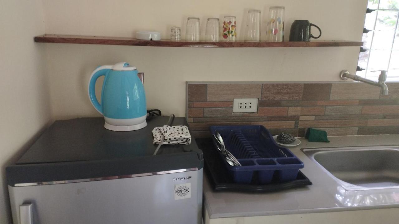 Acacia'S Cottages With Starlink Wifi Mambajao Extérieur photo