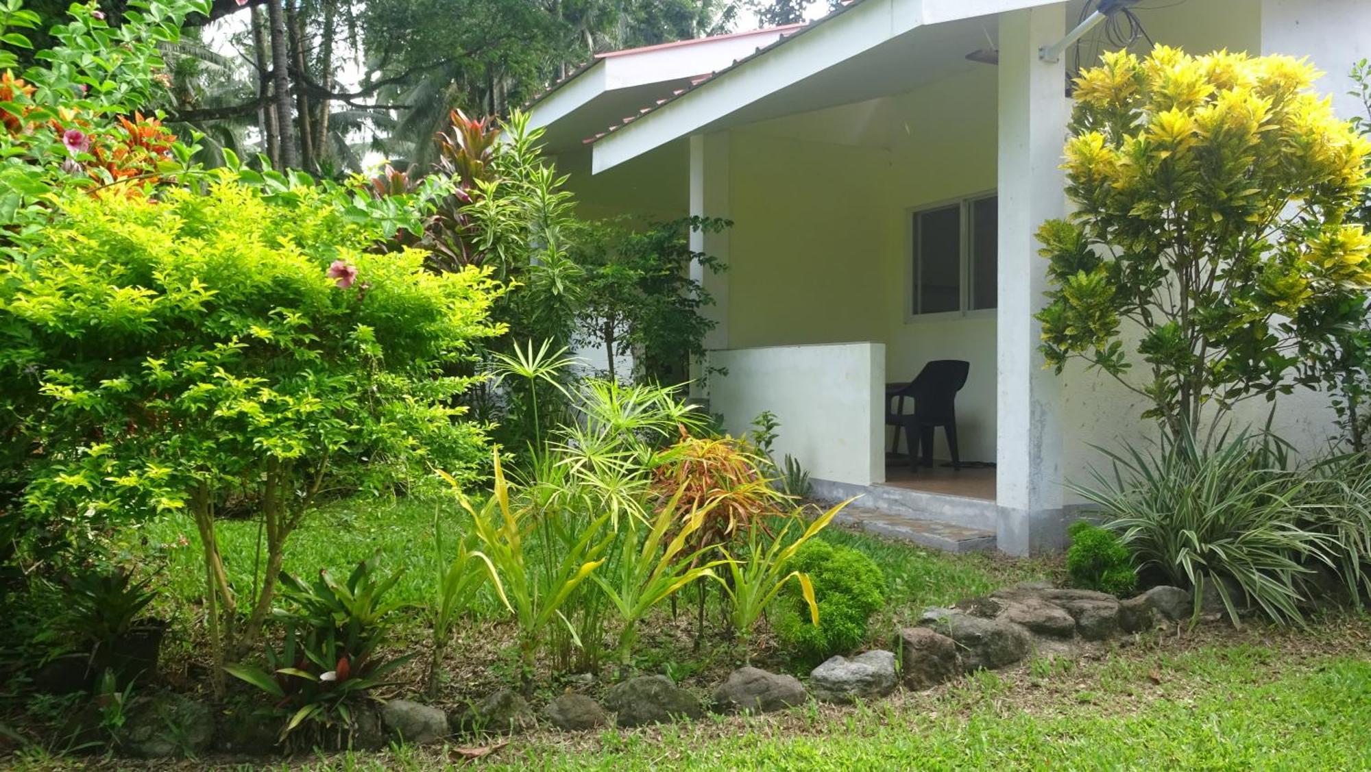 Acacia'S Cottages With Starlink Wifi Mambajao Extérieur photo