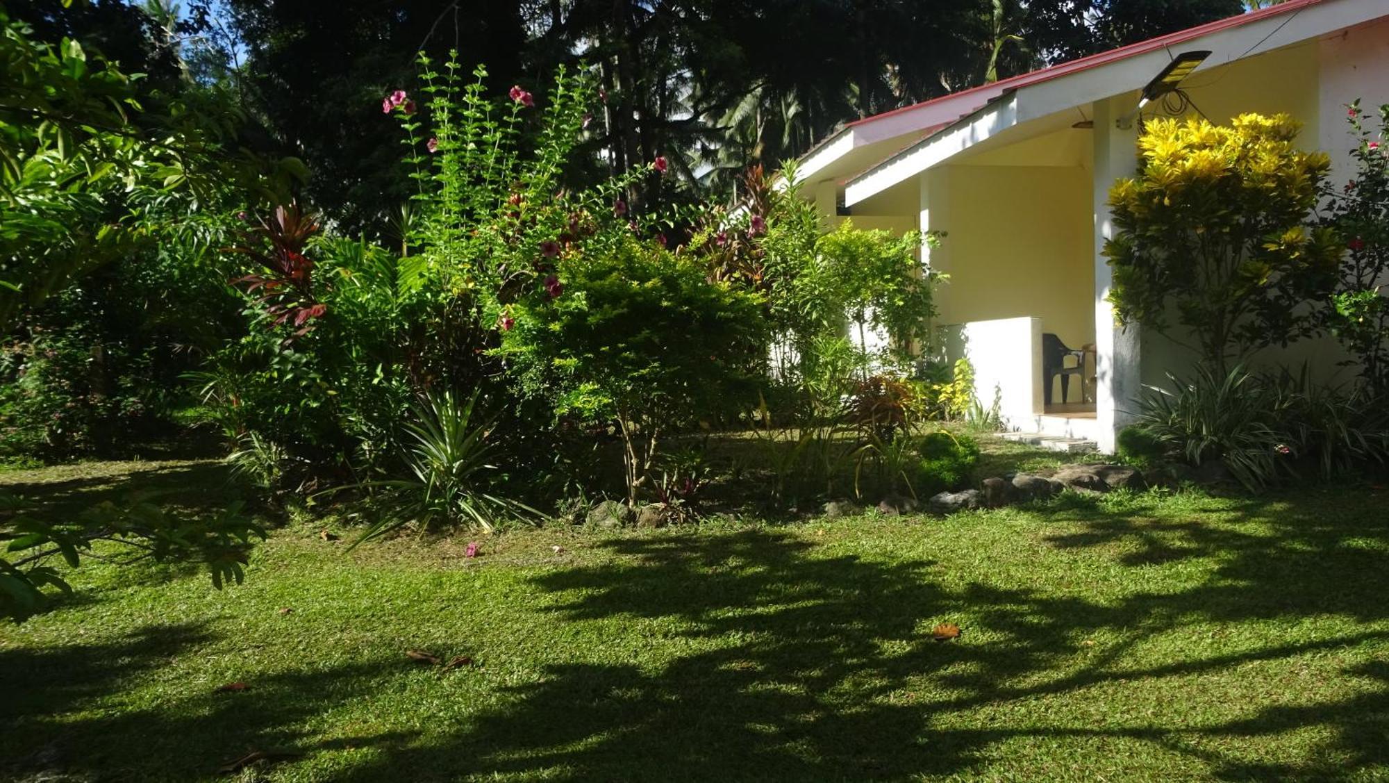 Acacia'S Cottages With Starlink Wifi Mambajao Extérieur photo